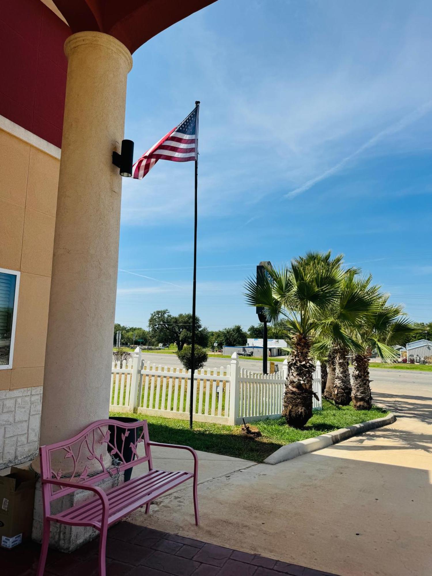 Executive Inn&Suites Floresville Exterior foto